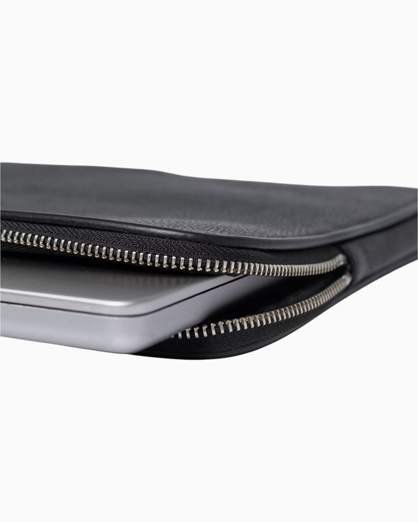 Sandqvist Leather Laptop Case Piping