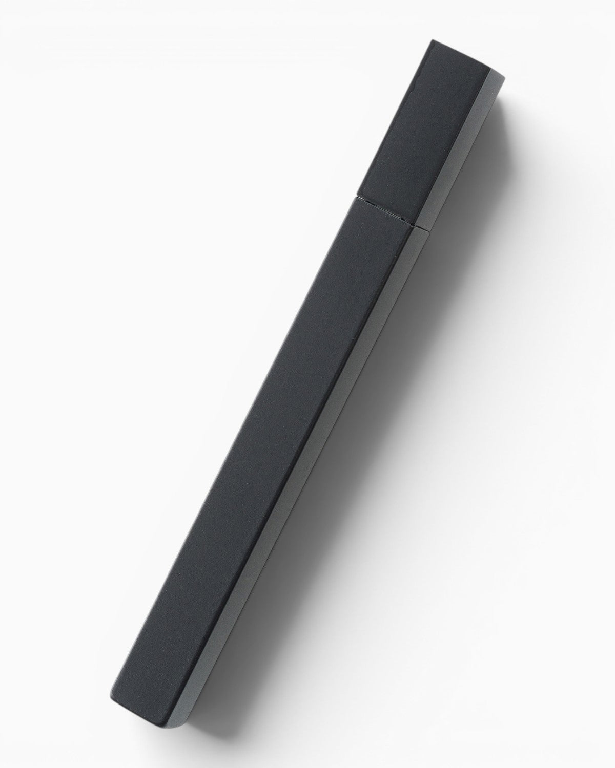 Tsubota Pearl Queue Petrol Lighter Mono Black