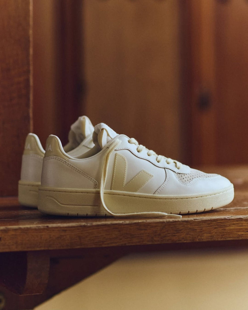 VEJA V-10 Leather Erkek Sneaker