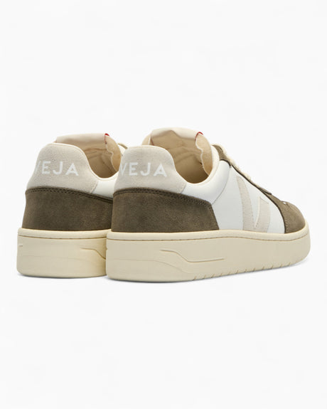 VEJA V-82 Grained Leather Erkek Sneaker