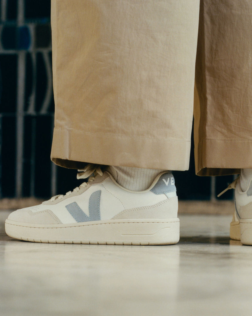 VEJA V-90 Leather Suede Logo Erkek Sneaker