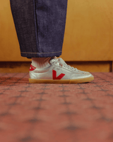 VEJA Volley Organic Traced Leather Kadın Sneaker