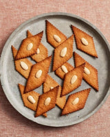 vitruta Book Selection Crumbs: Cookies and Sweets from Around the World
